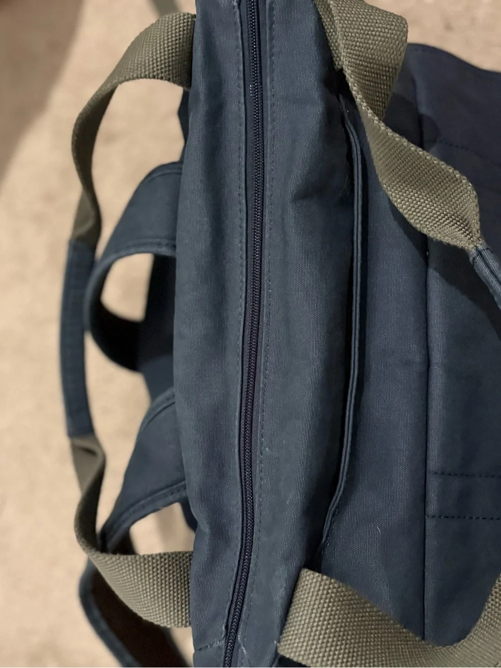 LL Bean Unisex Heritage Waxed Canvas Messenger Bag navy